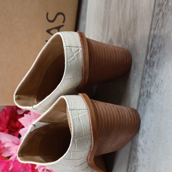 KAANAS Brunello NIB Anthropologie - Picture 3 of 8